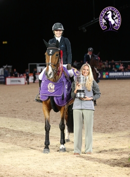 Georgia Tame sweeps up in the Grandstand Welcome Stakes at Horse of the Year Show